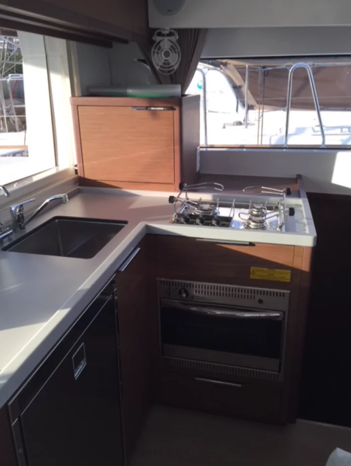 Lagoon 40 - 4 + 2 cab (Andromeda)  - 7