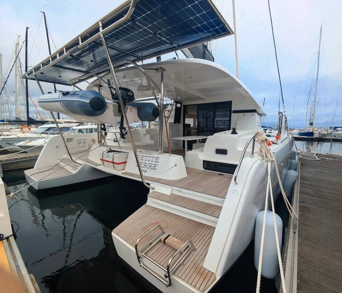 Lagoon 42 - 4 + 2 cab. (Petit Terre)  - 3