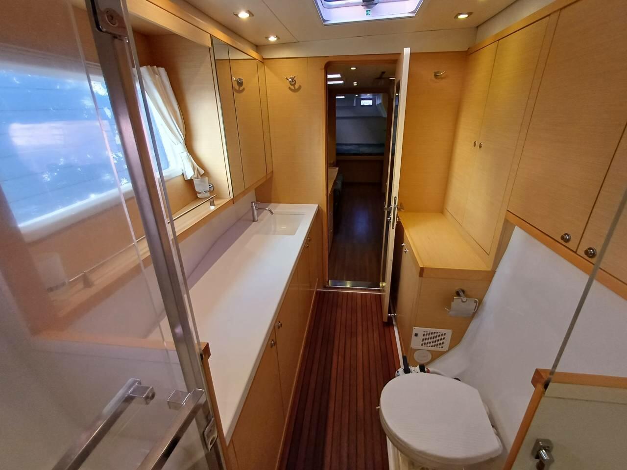 Photo #4 - Lagoon 450 - 3 cab. (Bumbu) in Bas du fort - 42920