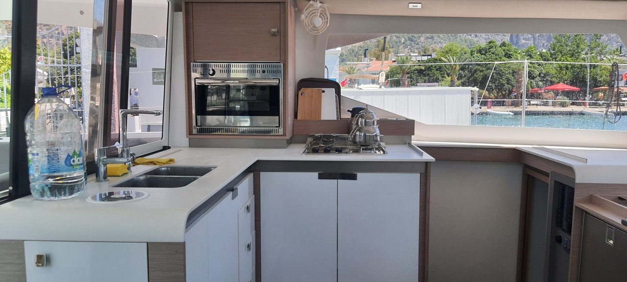 Photo #19 - Fountaine Pajot Isla 40 - 4 + 1 cab. (Arven) en Marmaris - 42938