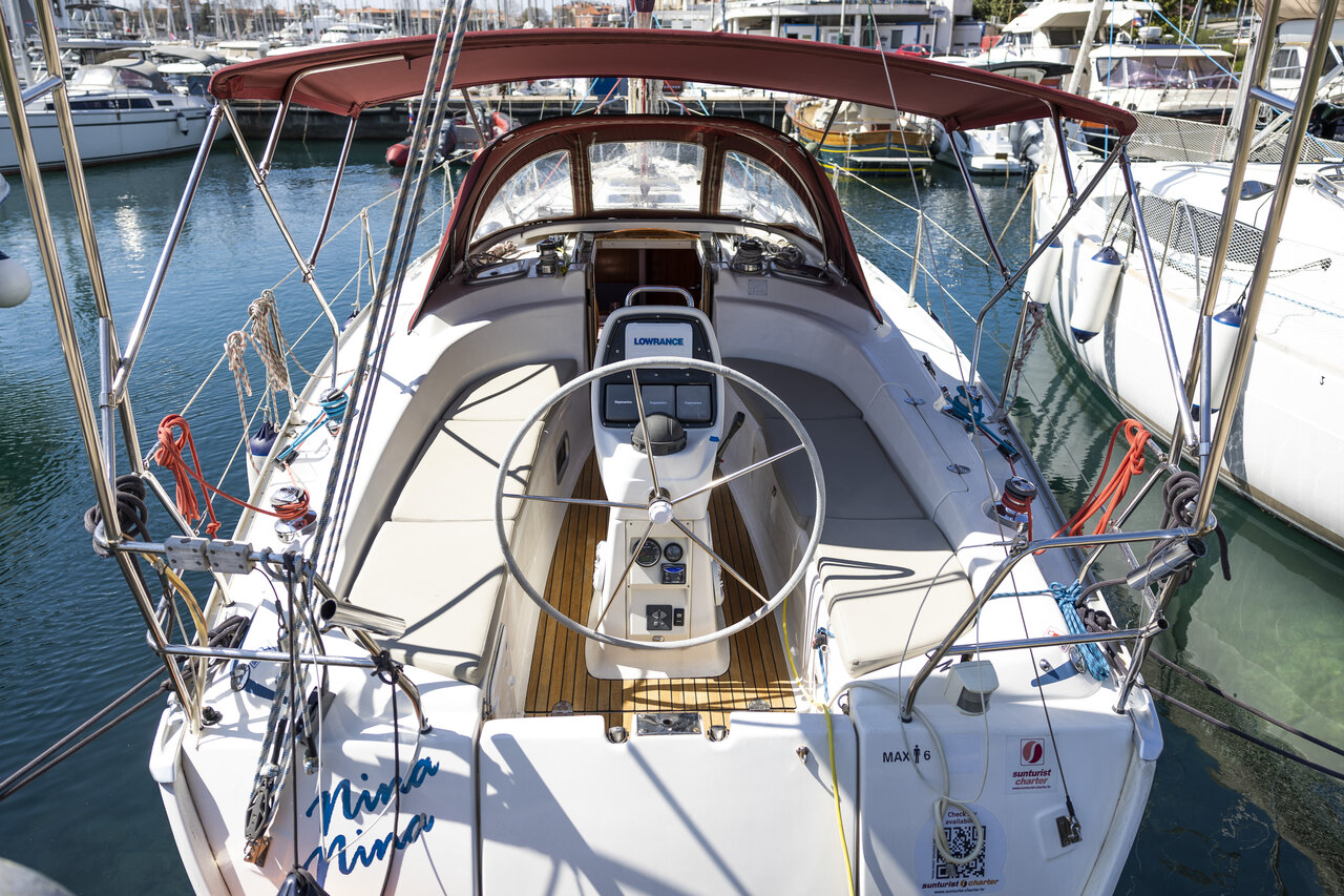 Photo #7 - Bavaria 34 Cruiser - 2 cab. (NinaNina) en Zadar - 42939