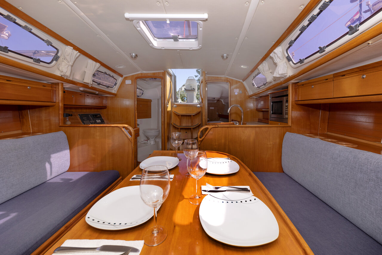 Photo #14 - Bavaria 34 Cruiser - 2 cab. (NinaNina) en Zadar - 42939