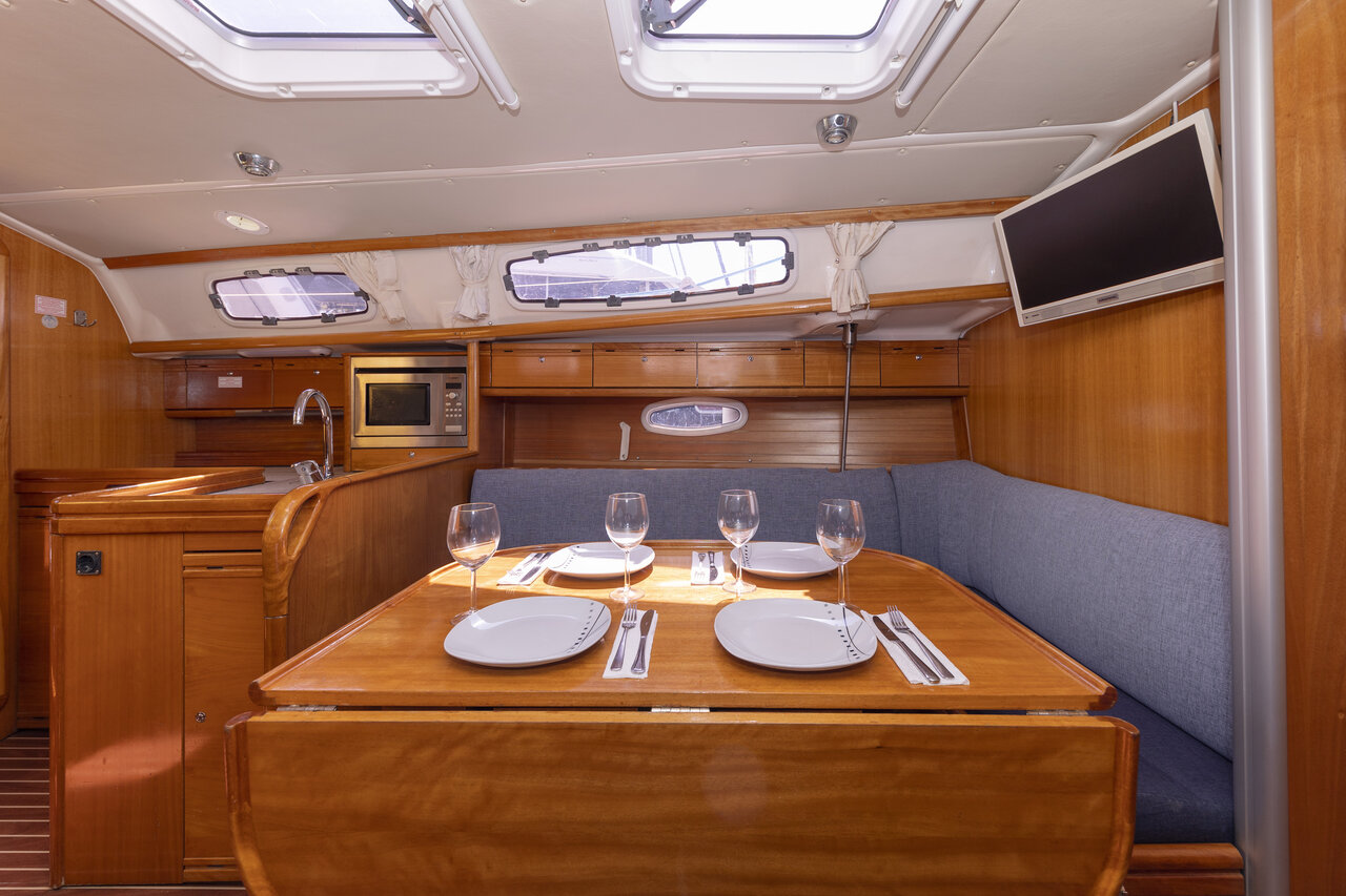 Photo #15 - Bavaria 34 Cruiser - 2 cab. (NinaNina) en Zadar - 42939