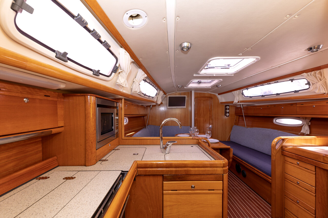 Photo #17 - Bavaria 34 Cruiser - 2 cab. (NinaNina) en Zadar - 42939