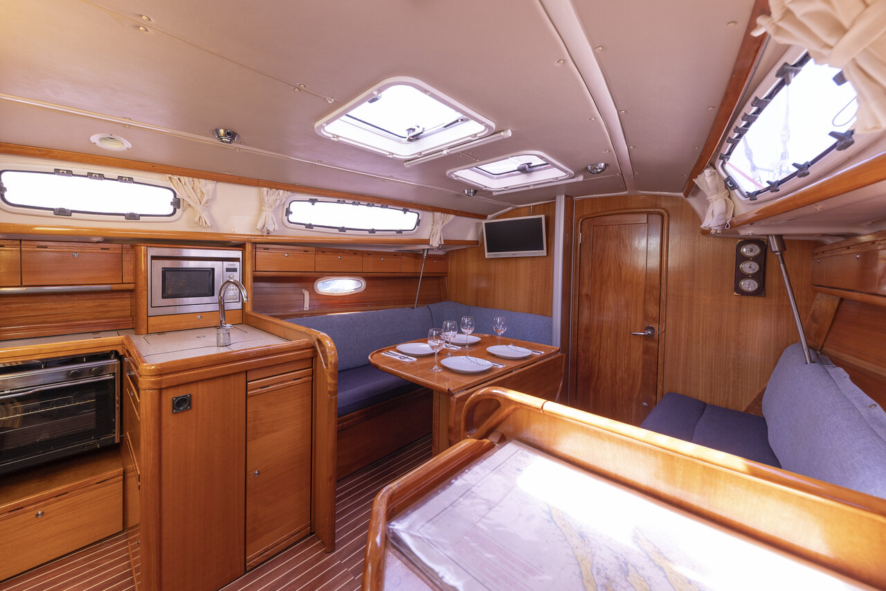 Photo #19 - Bavaria 34 Cruiser - 2 cab. (NinaNina) en Zadar - 42939