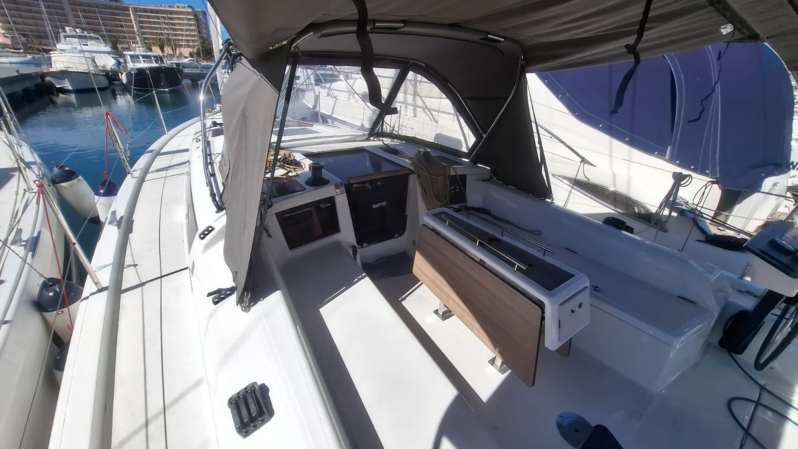 Photo #7 - Dufour 37 - 3 cab. (Nala) in Portorosa - 42944