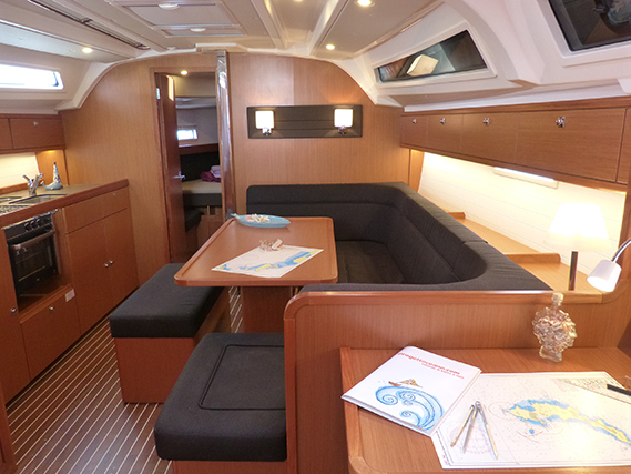 Photo #8 - Bavaria Cruiser 41 - 3 cab. (Nessuna distrazione) en Procida - 42971