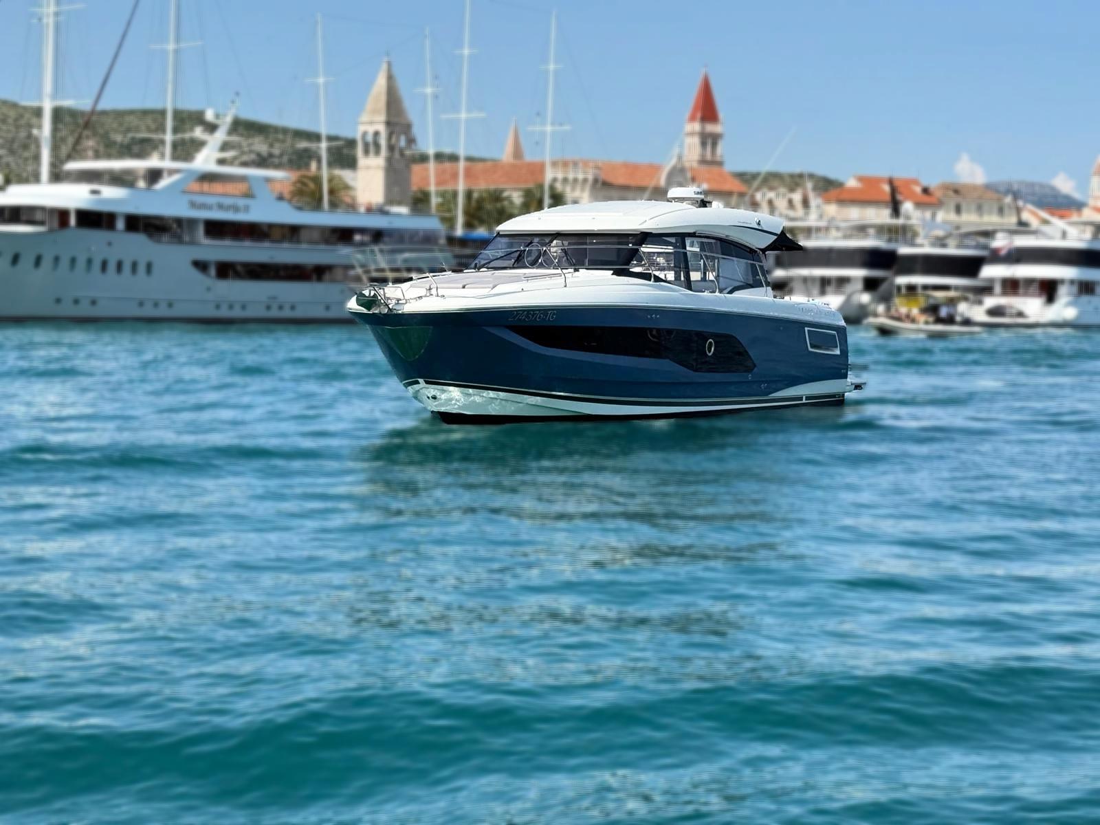 Photo #24 - Prestige 420S (Majabell II) in Trogir - 42973