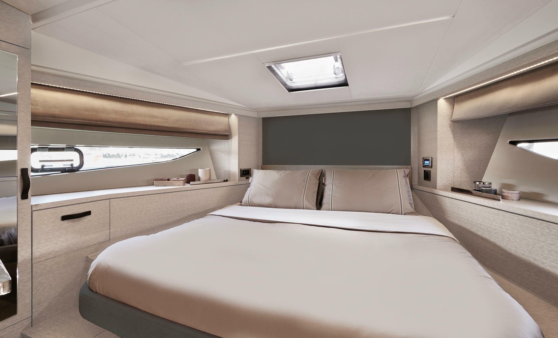 Photo #34 - Prestige 420S (Majabell II) in Trogir - 42973