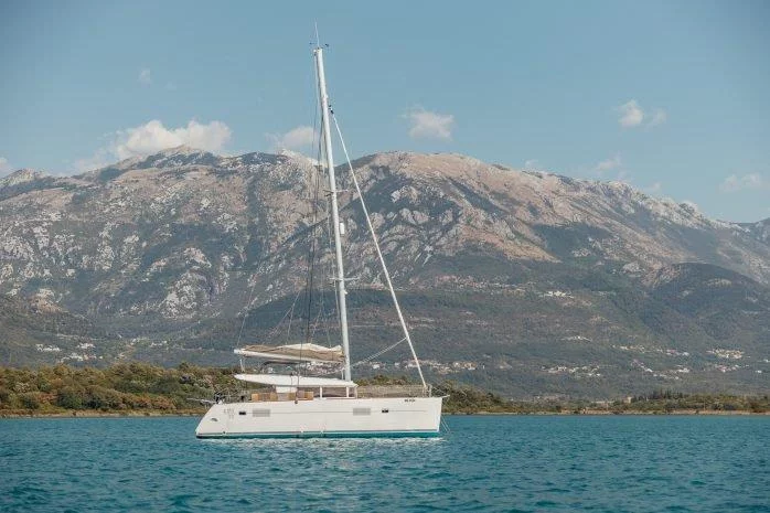 Lagoon 450 - 4 + 2 cab. (Perla)  - 0