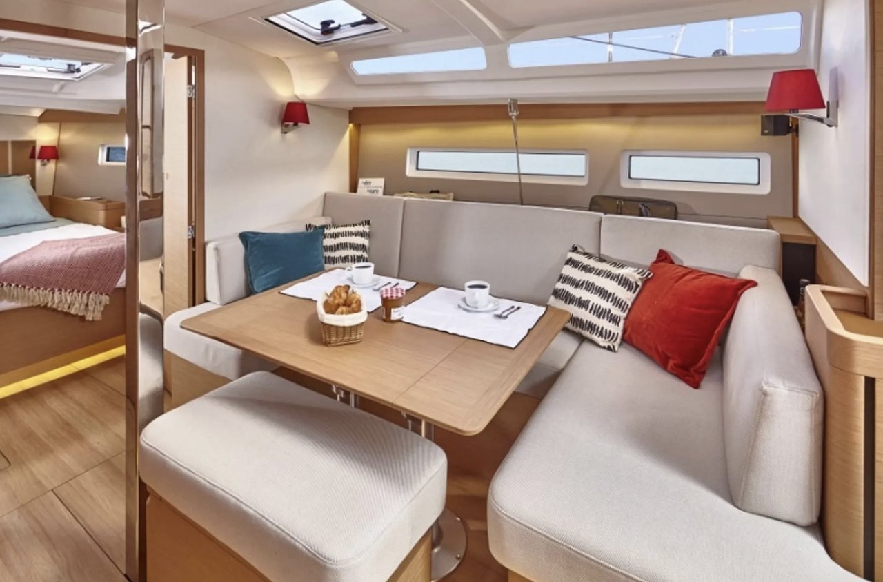 Photo #5 - Sun Odyssey 440 (Karla) in Drage - 43012