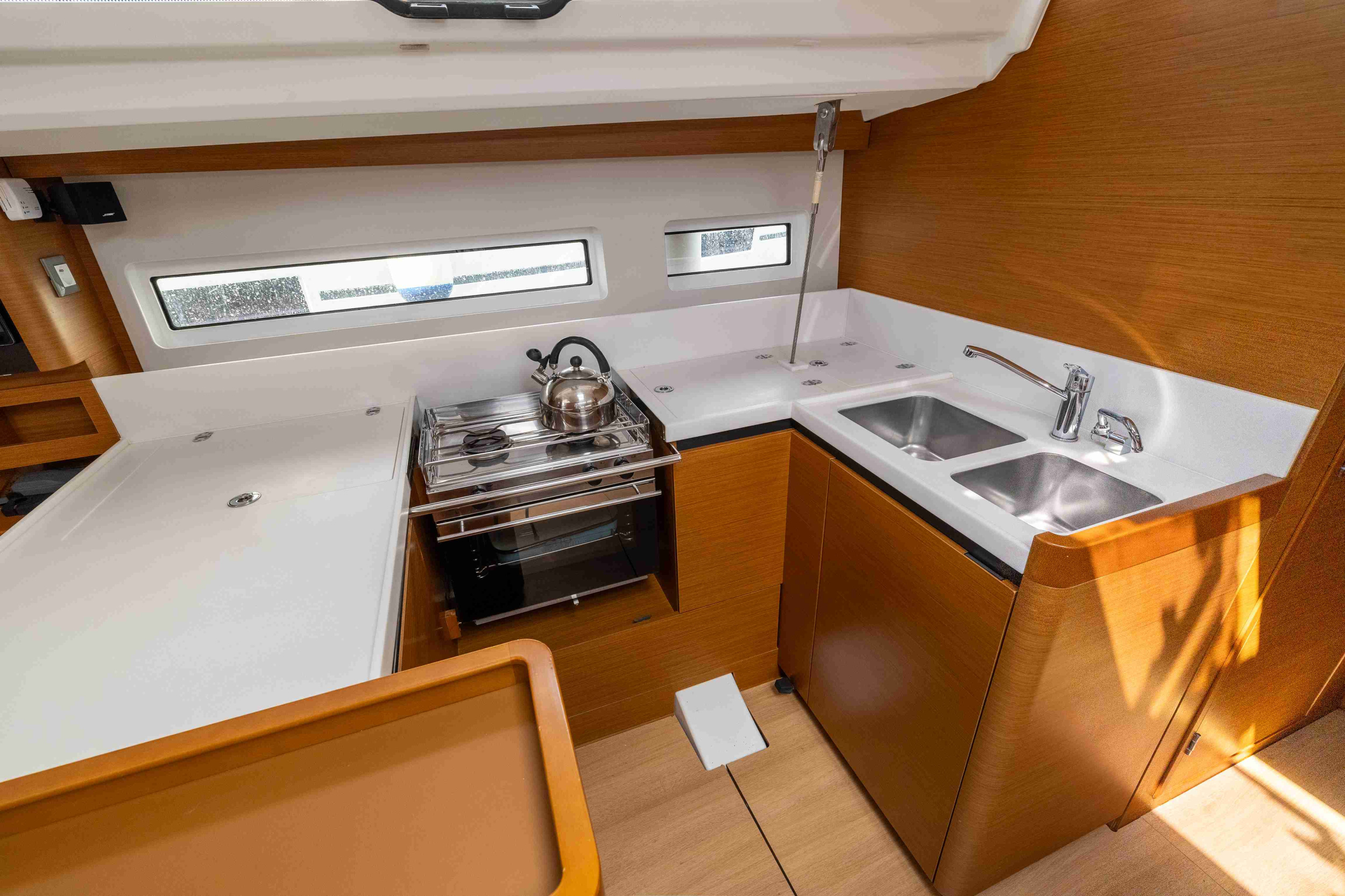 Photo #8 - Sun Odyssey 440 (Karla) in Drage - 43012