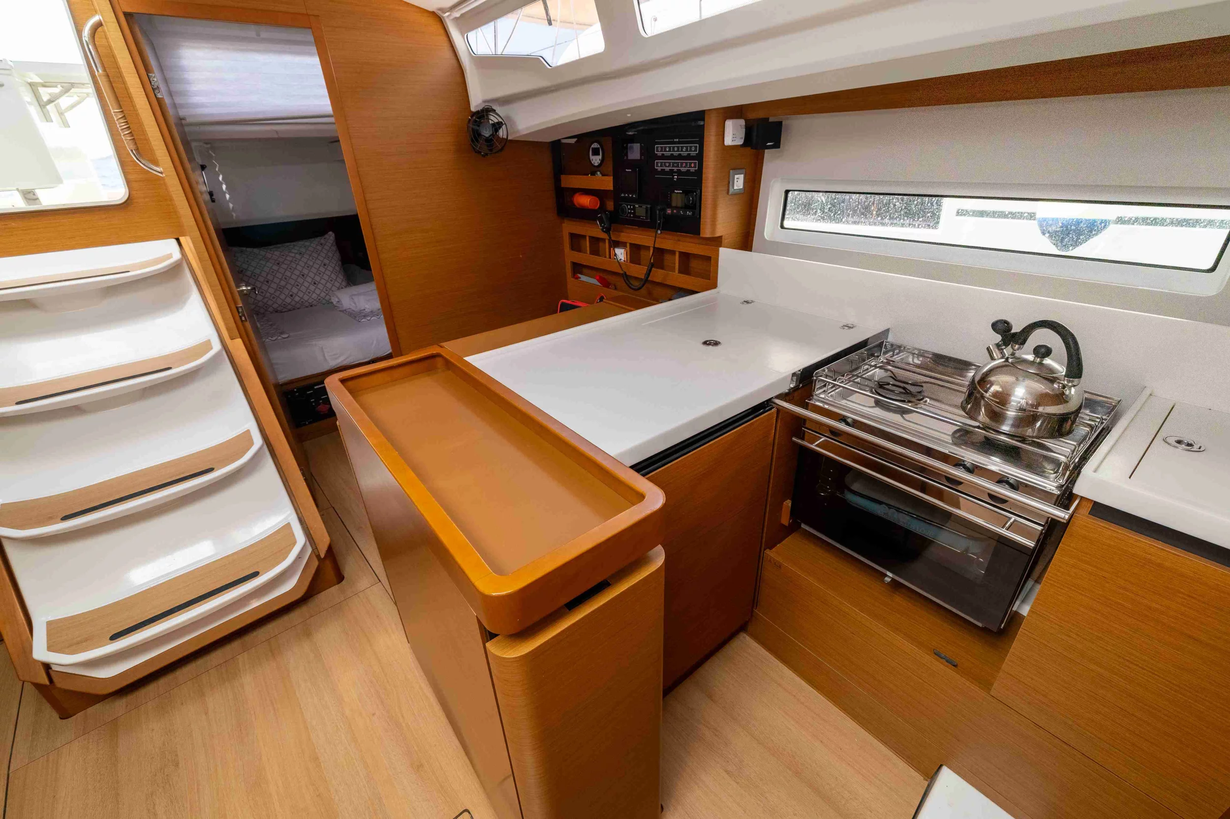 Sun Odyssey 440 (Karla)  - 9