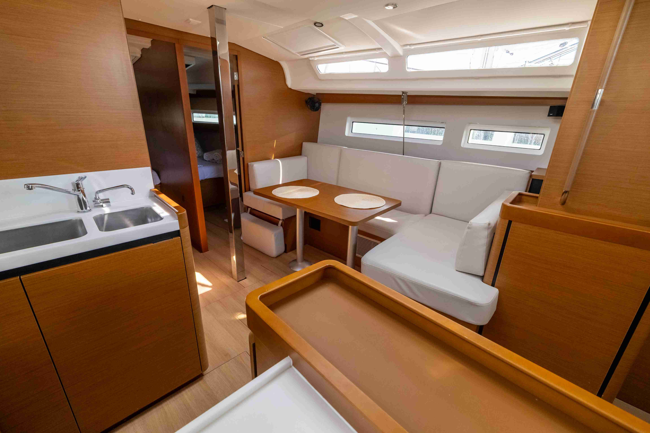 Photo #14 - Sun Odyssey 440 (Karla) in Drage - 43012