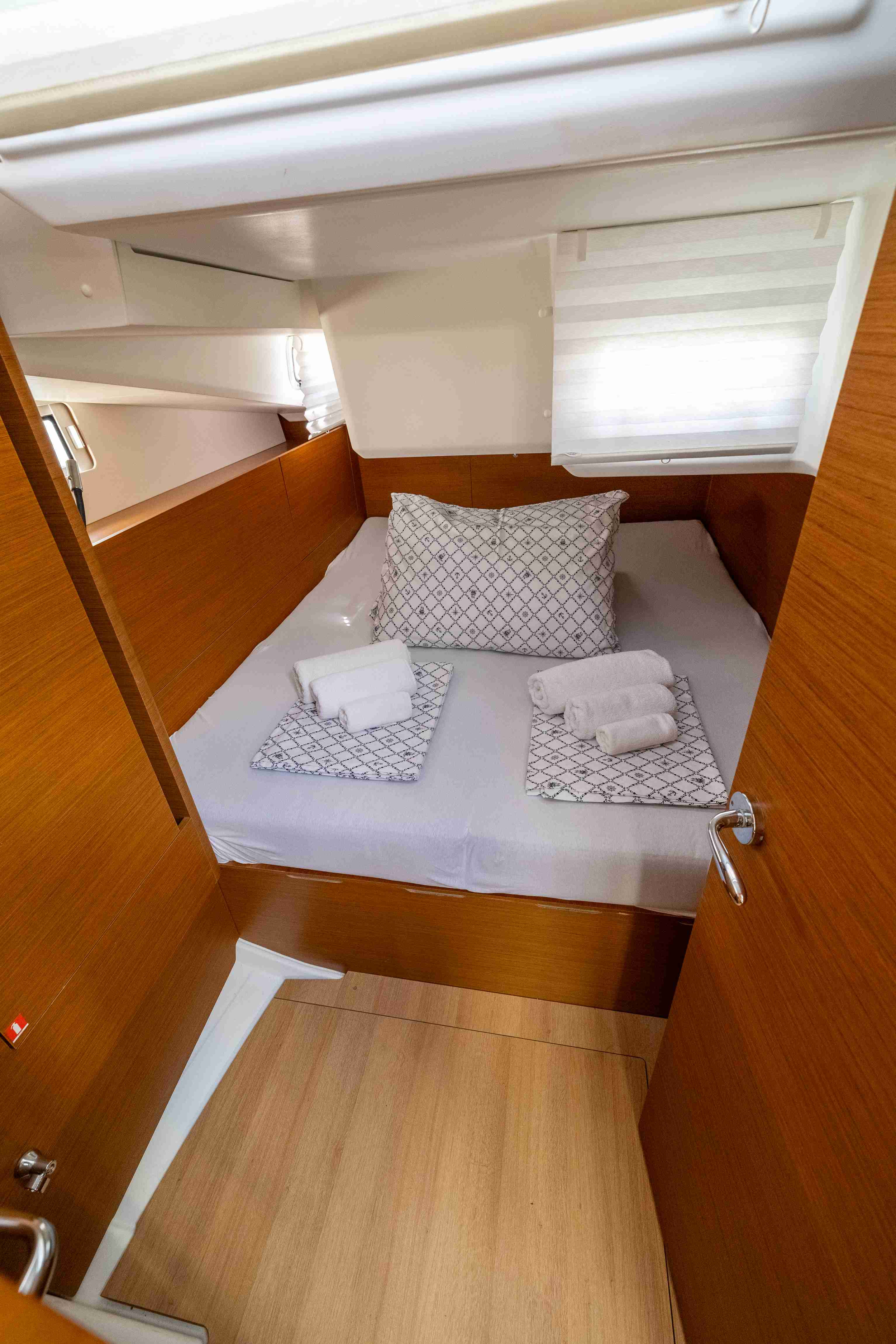 Photo #17 - Sun Odyssey 440 (Karla) in Drage - 43012