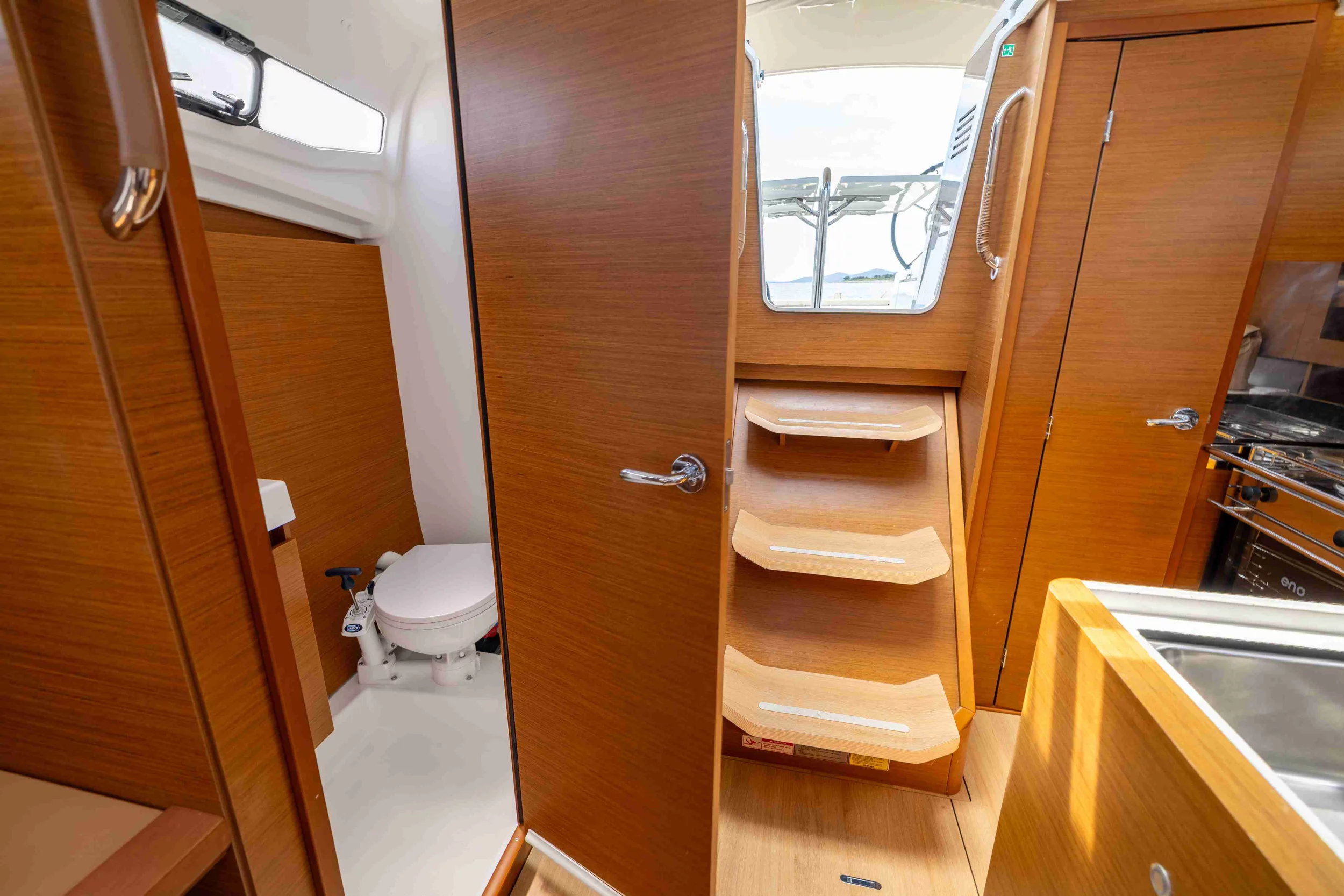 Sun Odyssey 380 (Vida)  - 16