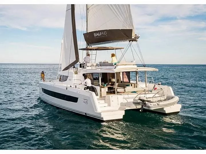 Bali 4.6 - 5 + 2 cab. (Standra)  - 0