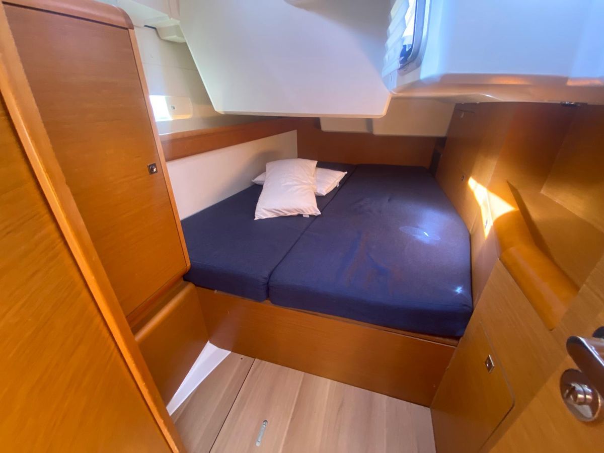 Photo #16 - Sun Odyssey 519 - 5 cab. (Skopelos) in Lavrion - 43060
