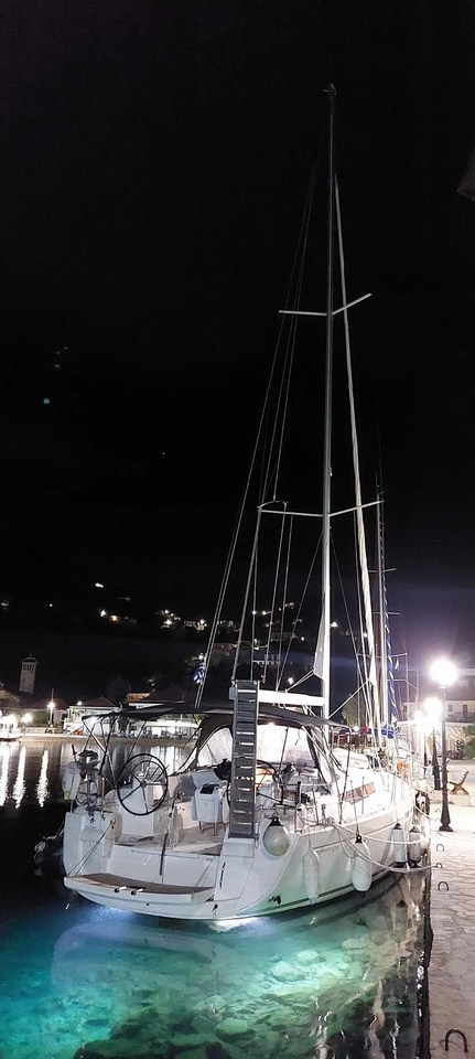 Photo #3 - Sun Odyssey 479 - 4 cab. (Yolo) in Lefkada - 43067