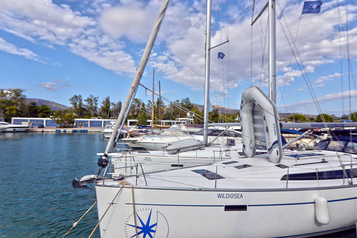 Photo #11 - Bavaria Cruiser 51 - 4 cab (Wild at sea) in Elliniko - 43084