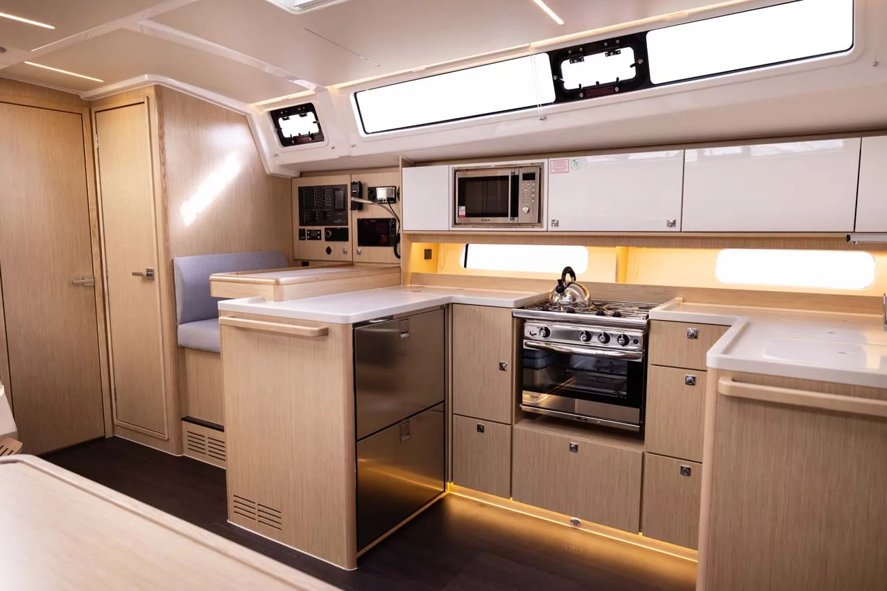 Bavaria C46 - 5 cab. (Vela)  - 6