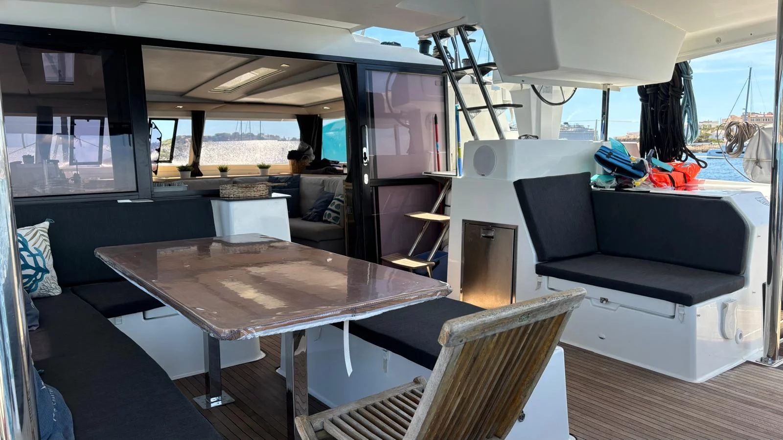 Fountaine Pajot Saona 47 - 5 cab. (Nocrala)  - 10