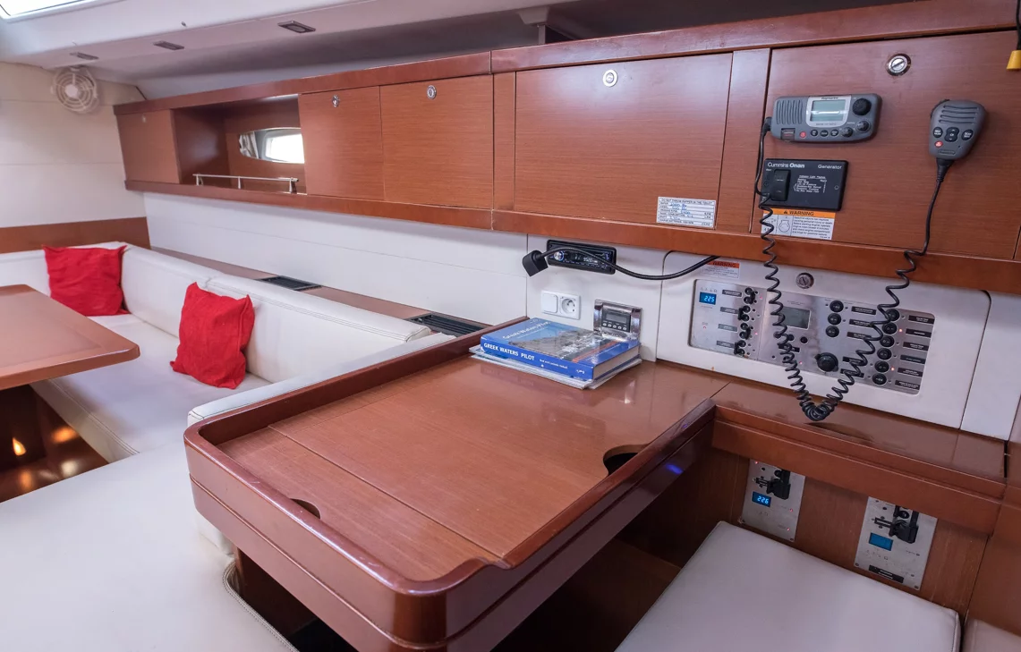 Oceanis 50 (Vanessa M)  - 9