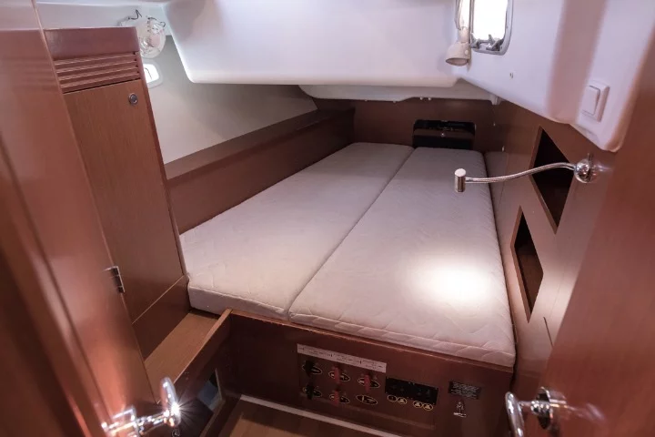 Oceanis 50 (Vanessa M)  - 11