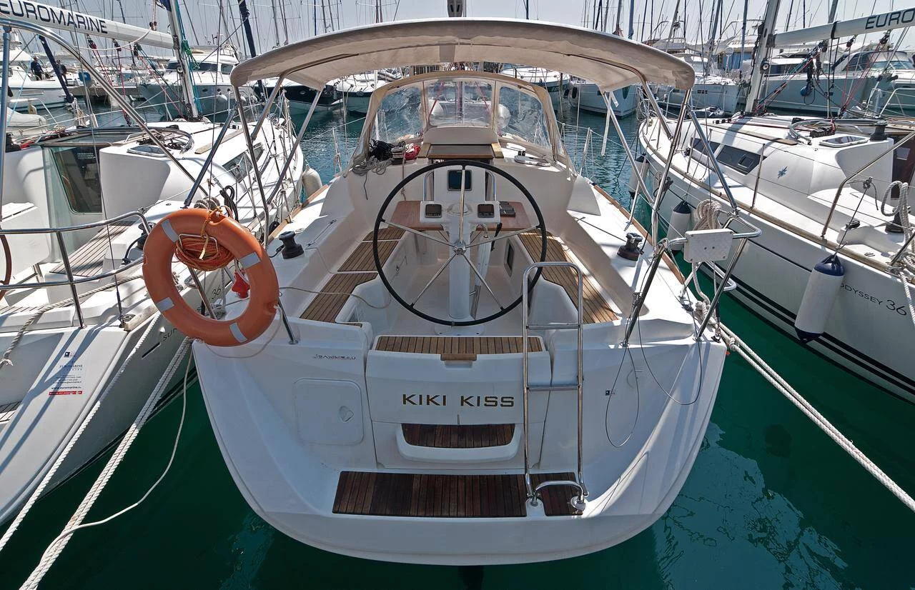 Sun Odyssey 33i (Kiki Kiss)  - 0