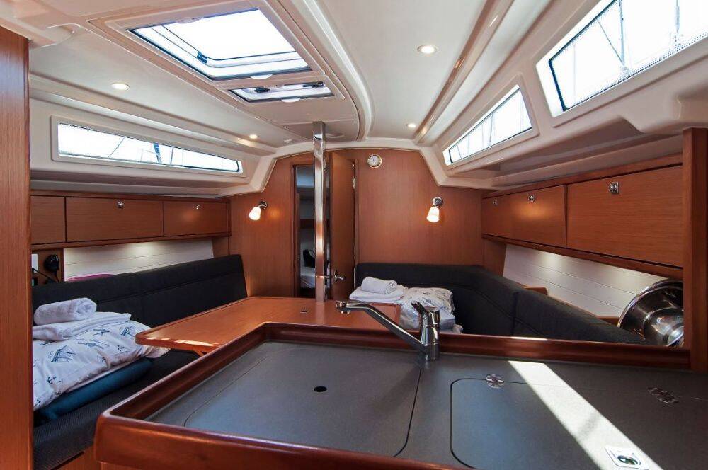 Photo #3 - Bavaria Cruiser 34 (Adria Tina) en Split - 43165