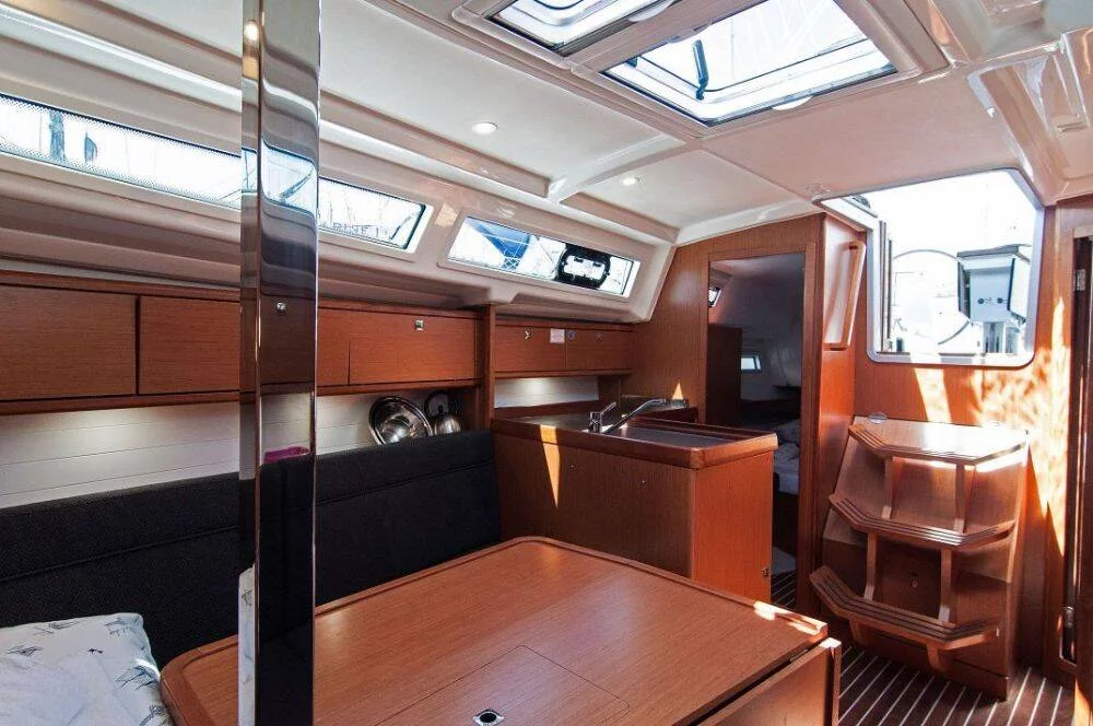 Bavaria Cruiser 34 (Adria Tina)  - 3