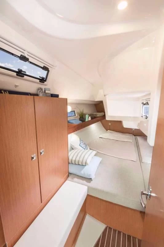 Bavaria Cruiser 34 (Adria Tina)  - 4