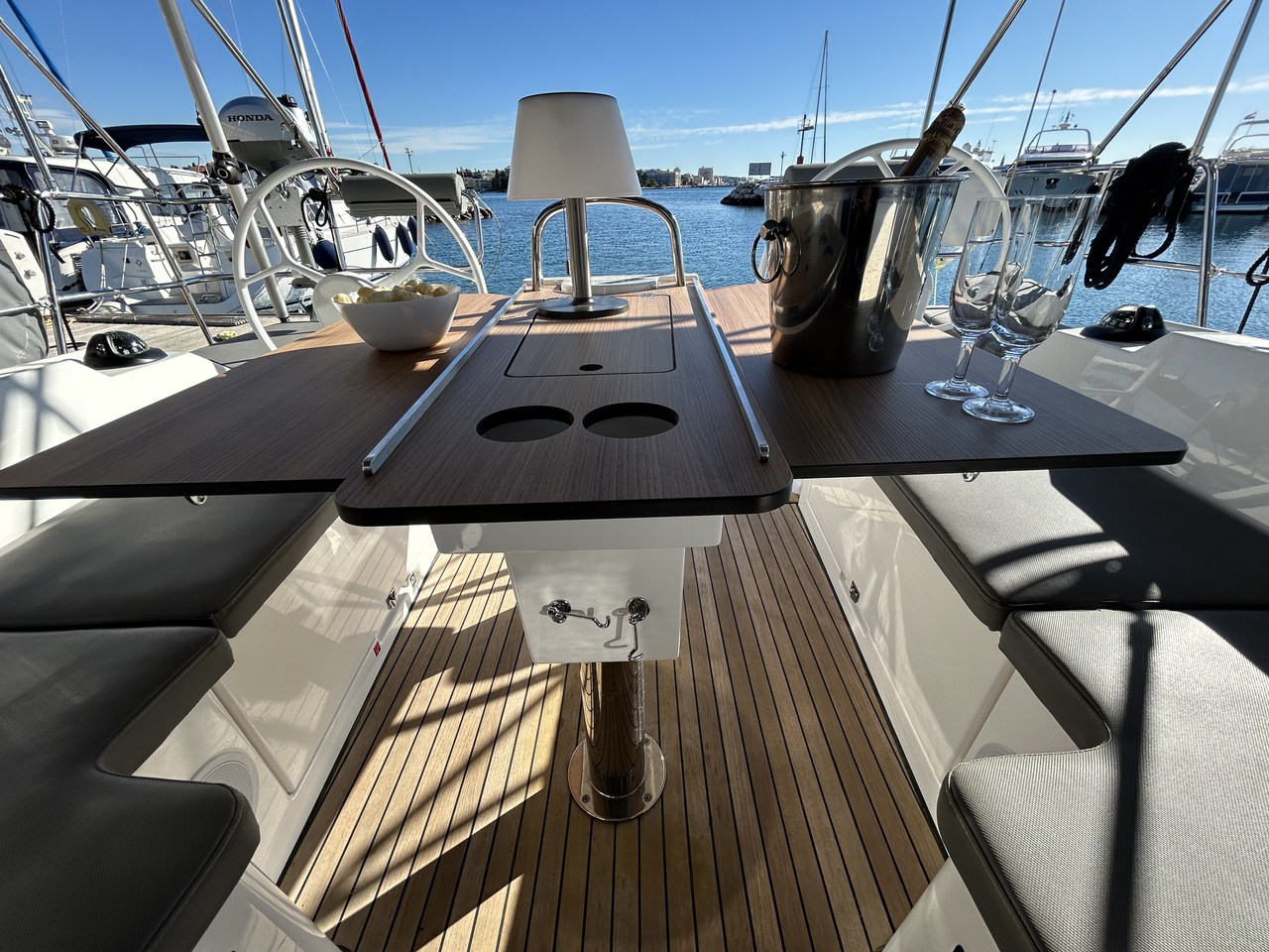 Photo #6 - Bavaria C38 (Asterix) in Zara - 43167