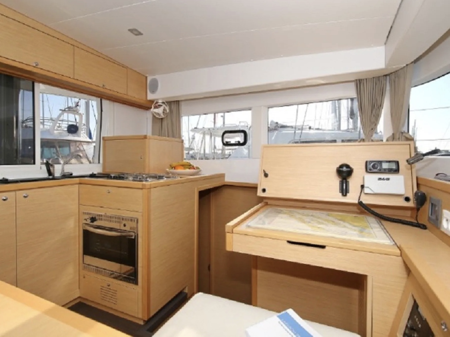 Photo #8 - Lagoon 39 - 4 + 2 cab. (Dies Mei) in Drage - 43172