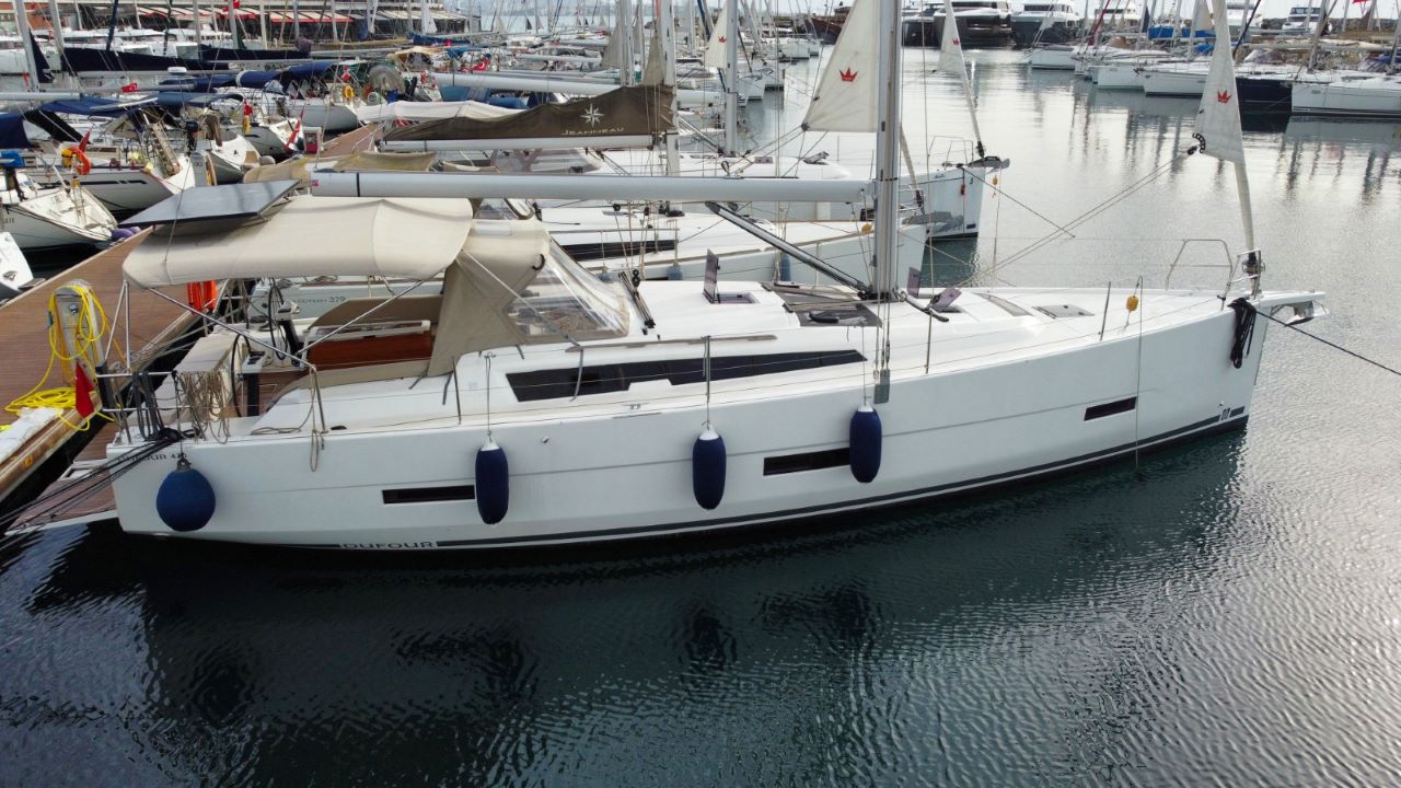 Photo #6 - Dufour 430 - 3 cab. (NEXUS) en Marmaris - 43211