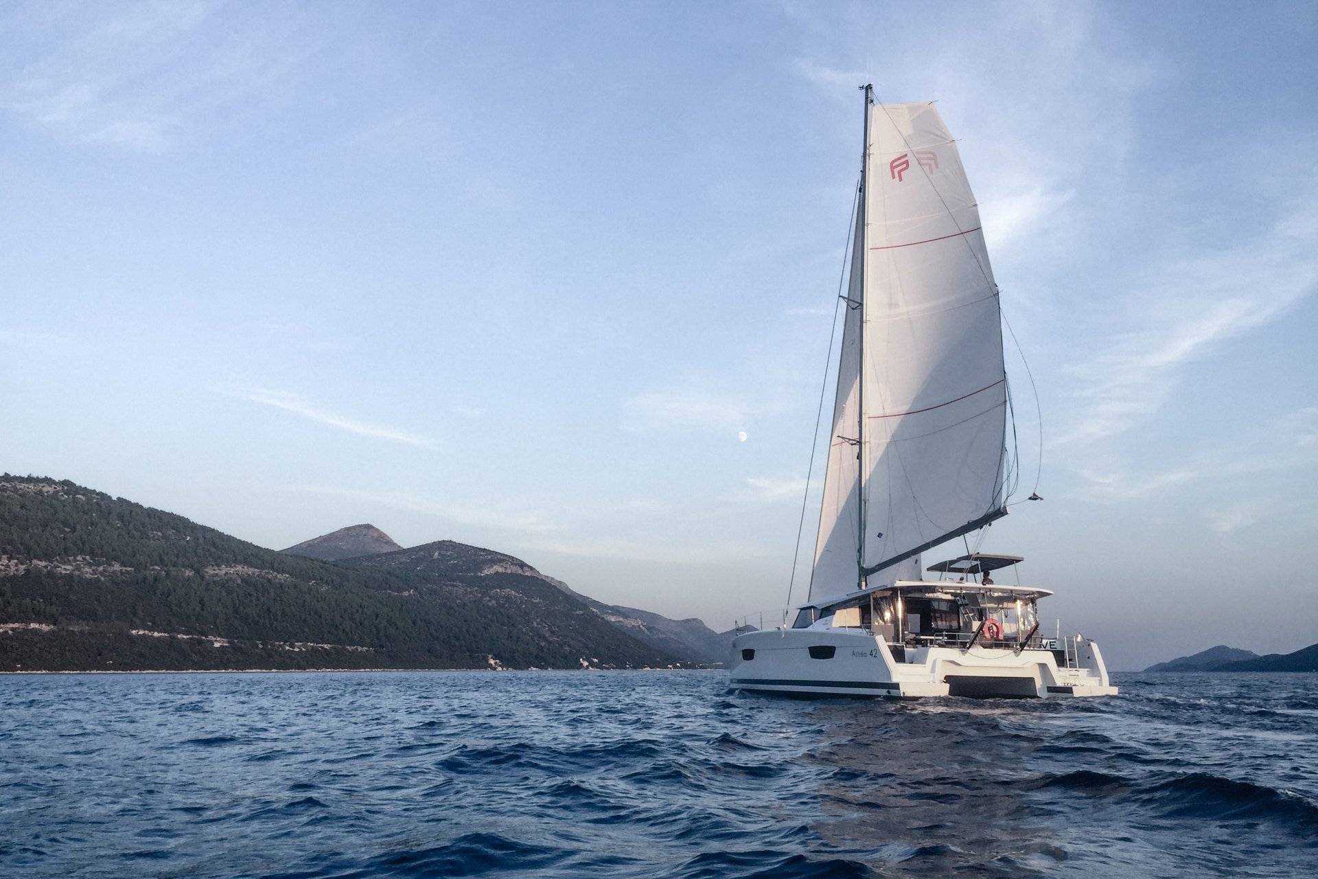 Photo #3 - Fountaine Pajot Astrea 42 (Wave) en Tivat - 43219