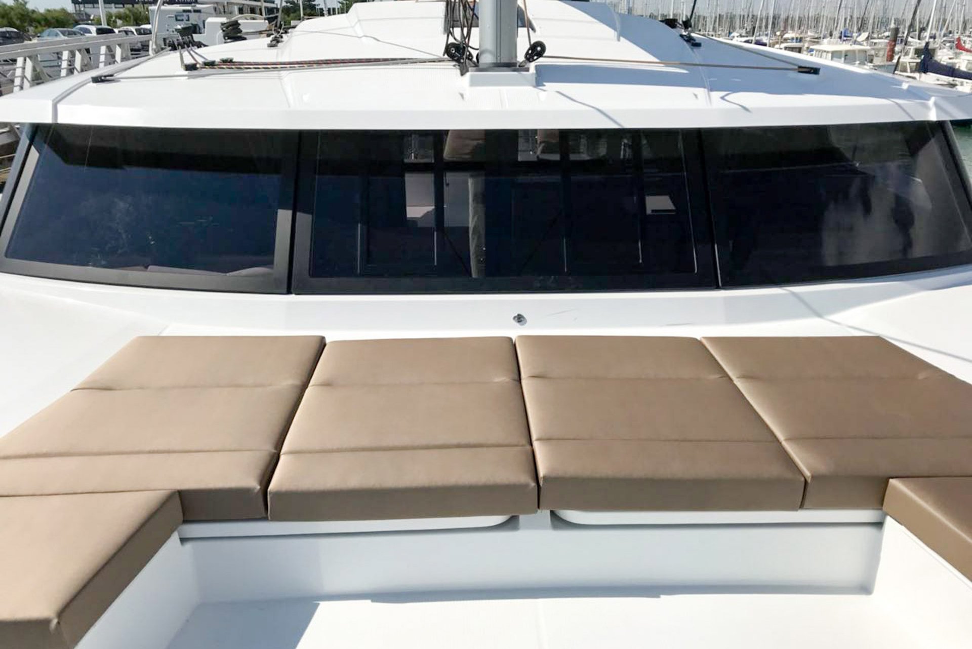 Photo #8 - Fountaine Pajot Astrea 42 (Wave) en Tivat - 43219
