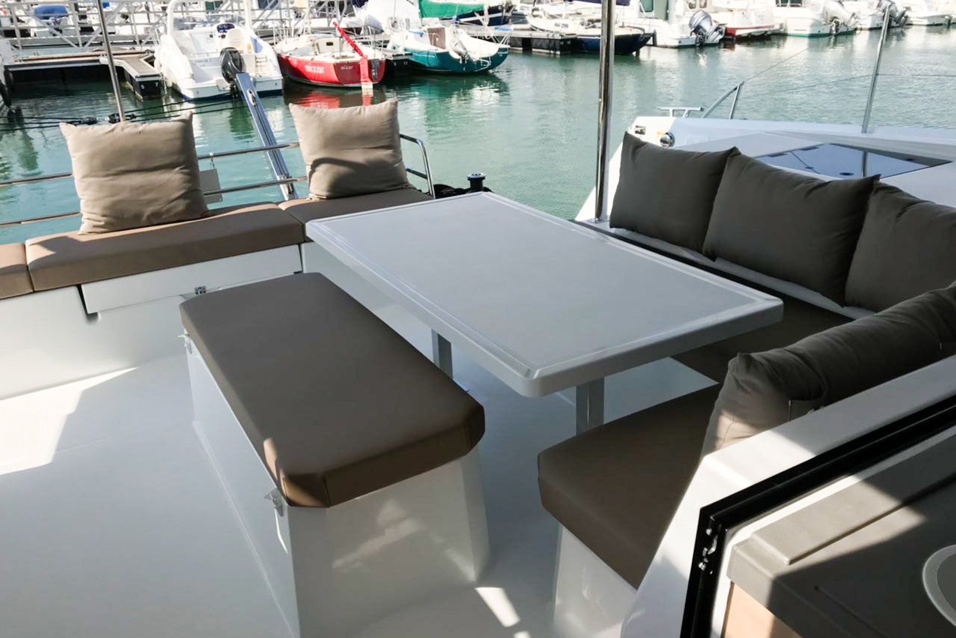 Photo #12 - Fountaine Pajot Astrea 42 (Wave) en Tivat - 43219