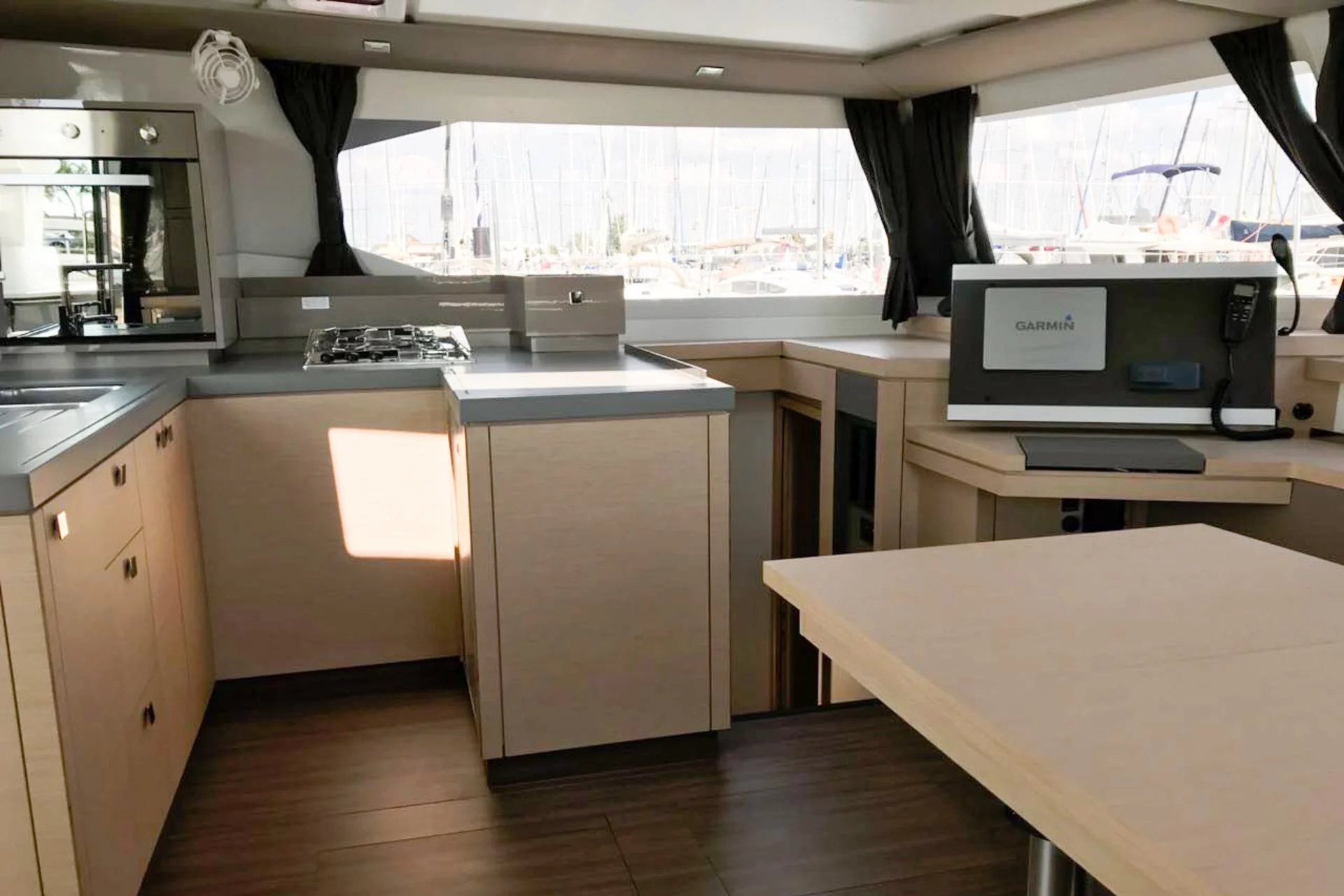 Fountaine Pajot Astrea 42 (Wave)  - 16