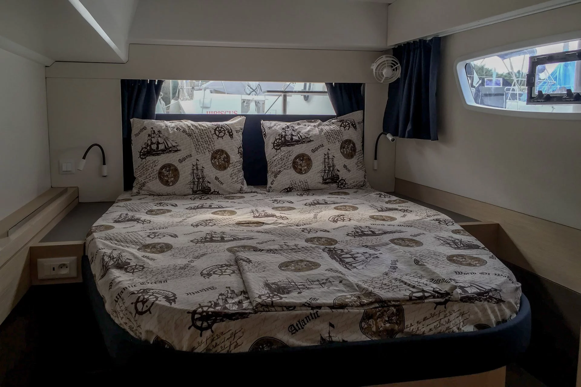 Fountaine Pajot Astrea 42 (Wave)  - 20
