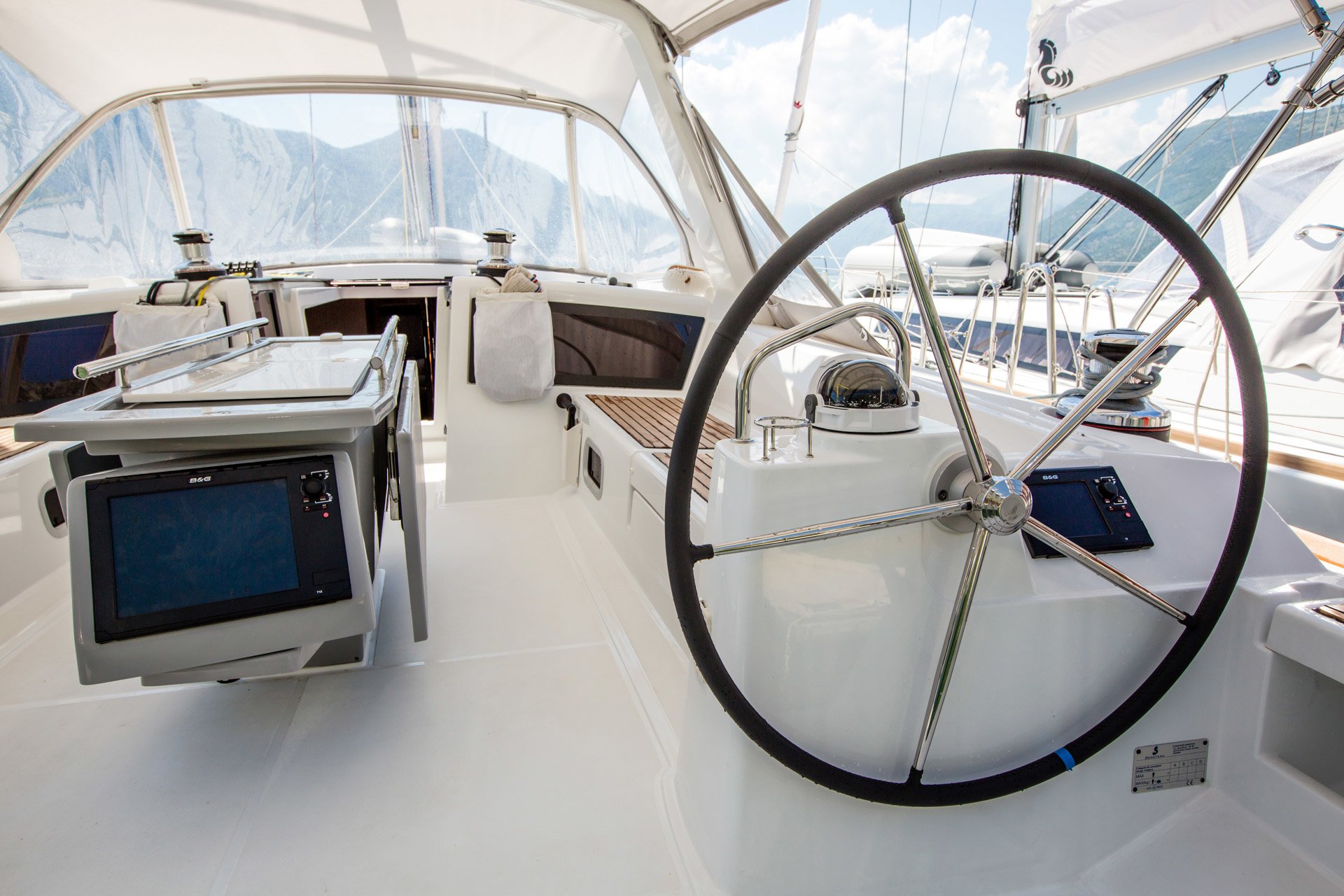 Photo #7 - Oceanis 48 - 5 cab. (Blues) in Tivat - 43222