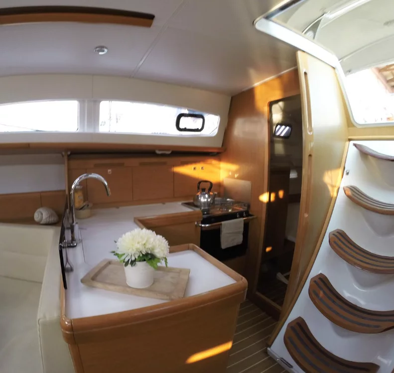 Sun Odyssey 42 DS (Sweet Alis)  - 8