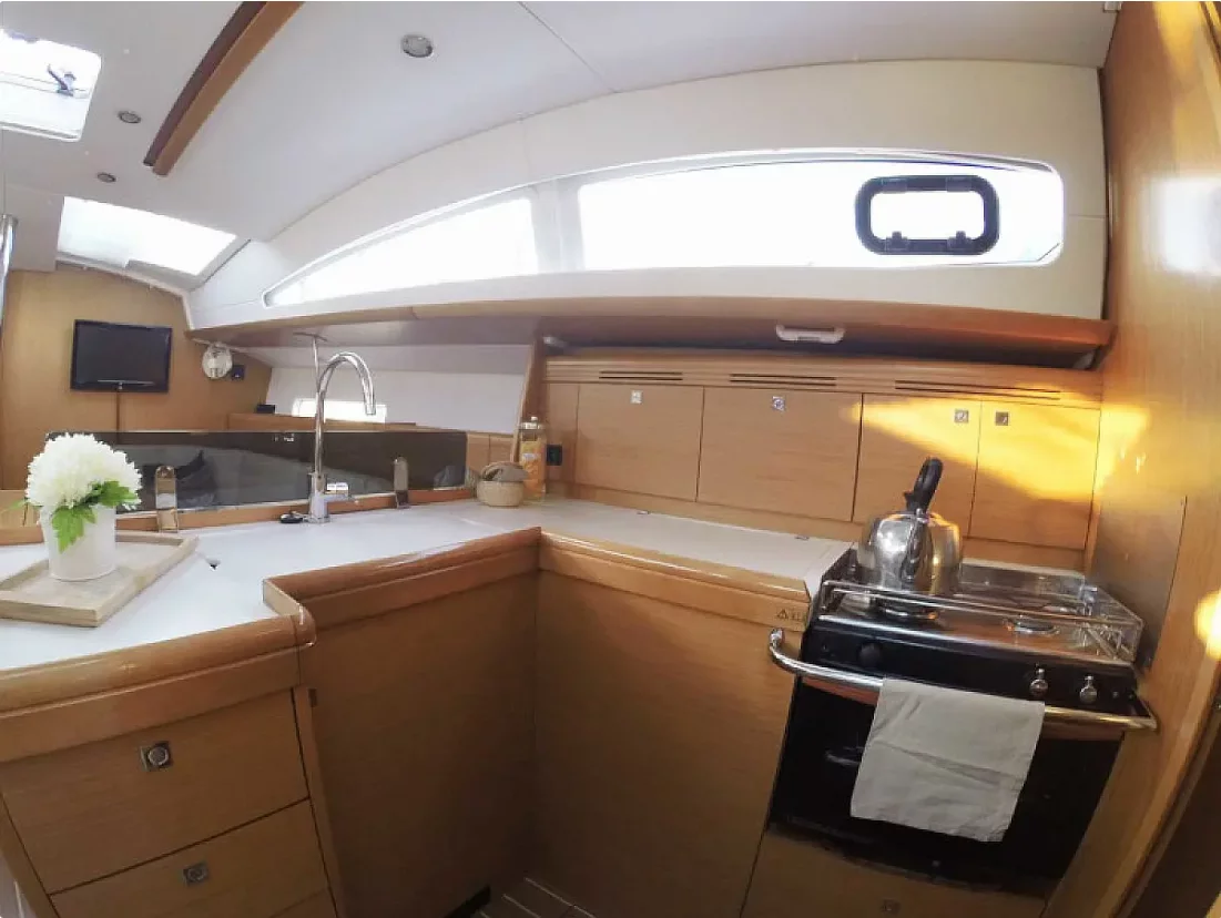 Sun Odyssey 42 DS (Sweet Alis)  - 9