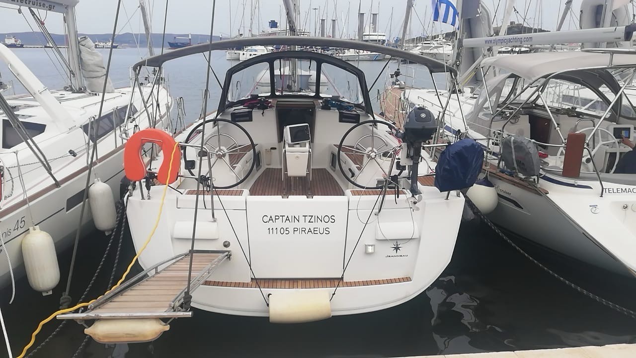 Photo #1 - Sun Odyssey 439 (Captain Tzinos) in Volos - 43239