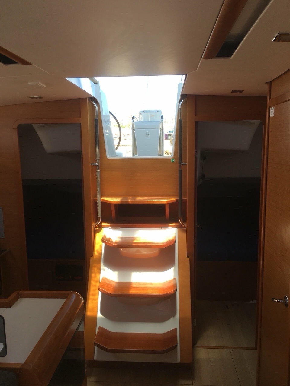Photo #8 - Sun Odyssey 439 (Captain Tzinos) in Volos - 43239