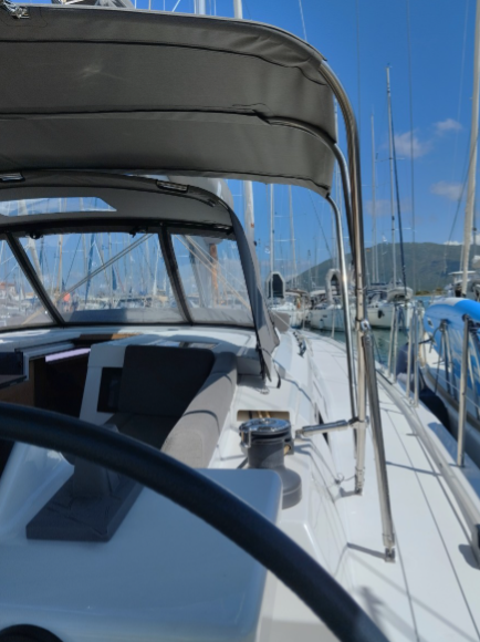 Photo #4 - Dufour 470 - 4 + 1 cab. (Marco Polo) en Lefkada - 43255