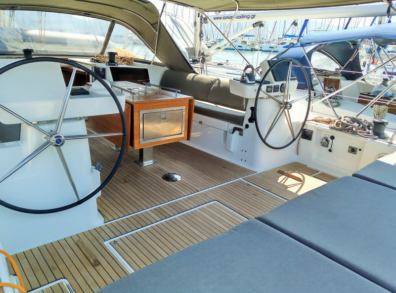 Photo #4 - Dufour 560 GL - 5 + 1 cab. (Altamira) in Lefkada - 43257