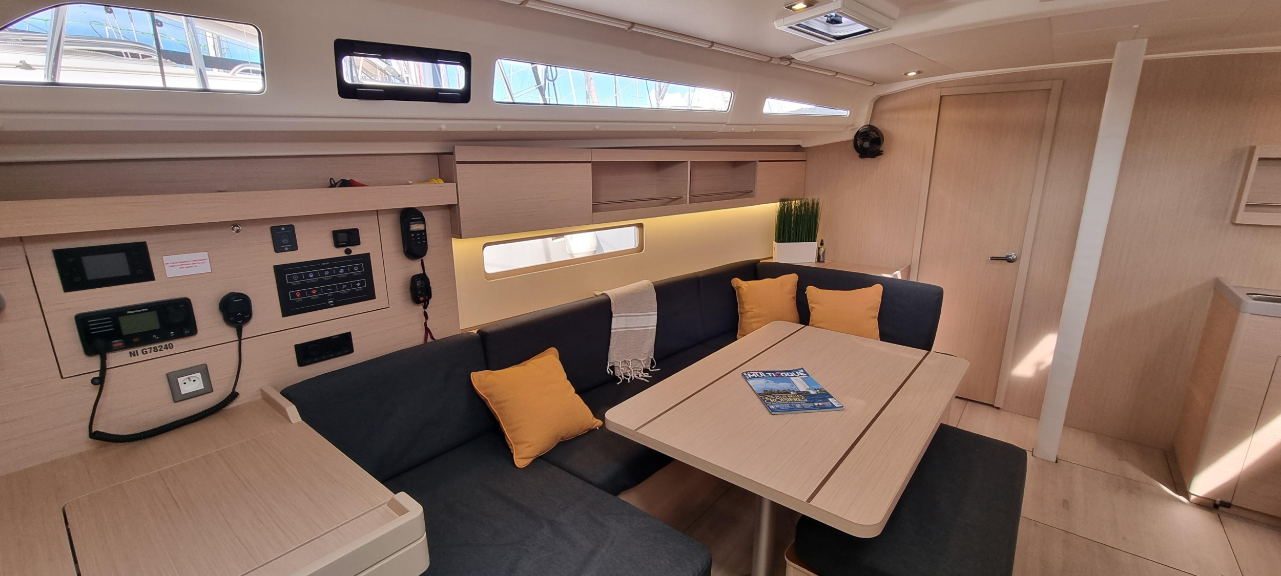 Photo #9 - Oceanis 40.1 - 3 cab. (Kapakap) in Golfe Juan - 43265