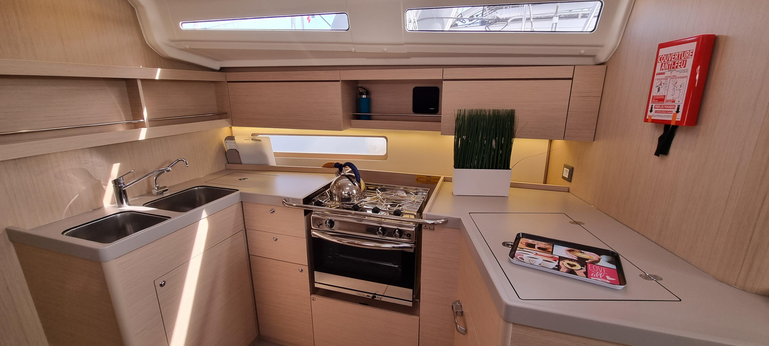 Photo #10 - Oceanis 40.1 - 3 cab. (Kapakap) in Golfe Juan - 43265