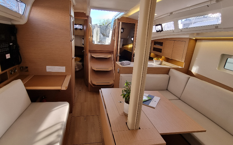 Photo #6 - Sun Odyssey 380 (Sunny) en Golfe Juan - 43271